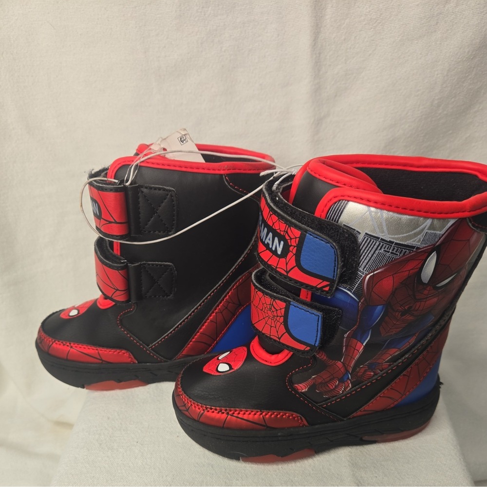 SPIDER-MAN Waterproof Insulated Snow Boots w/Lights NWT Toddler's Size 8 - Picture 3 of 9